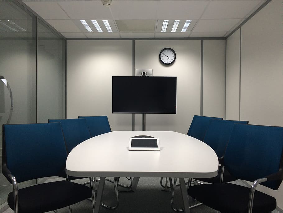 Evoview Interactive Flat Panel Untuk Presentasi Penelitian Dan Proyek Mahasiswa