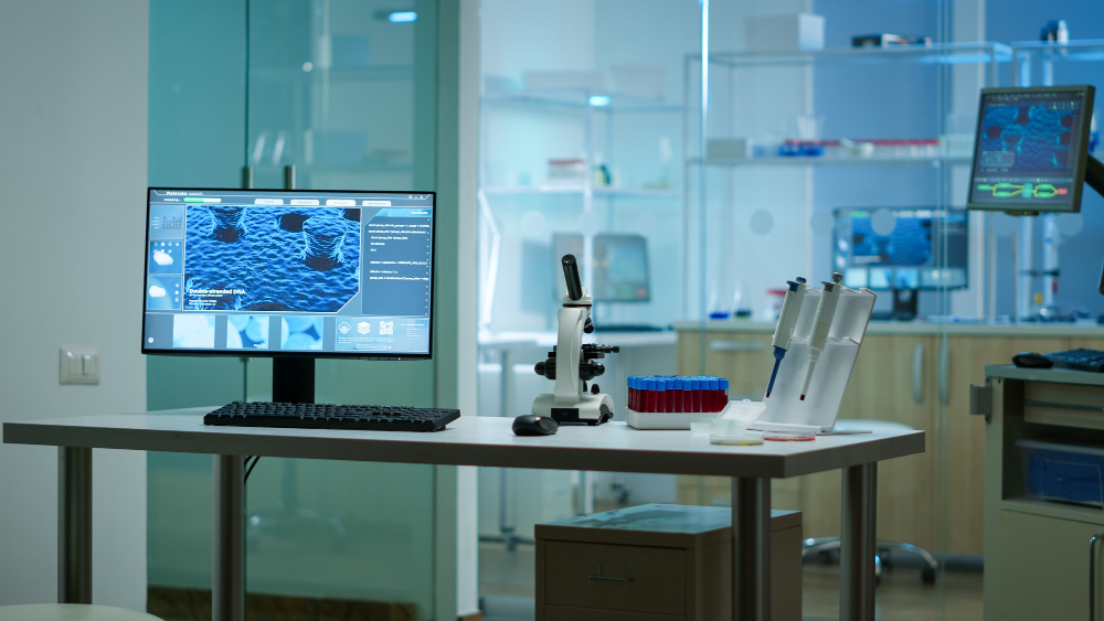 Evoview Interactive Flat Panel Display Untuk Laboratorium Ilmiah