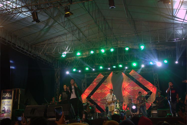 Videotron Untuk Panggung Konser Musik